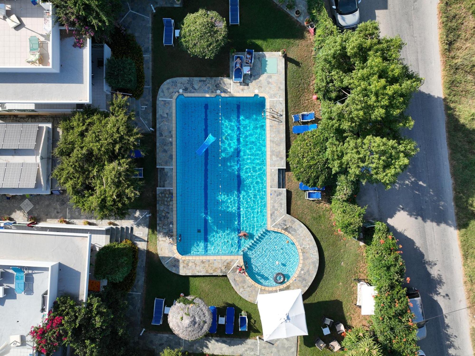 Cormoranos Apartments Eco Green Kíssamos Екстериор снимка